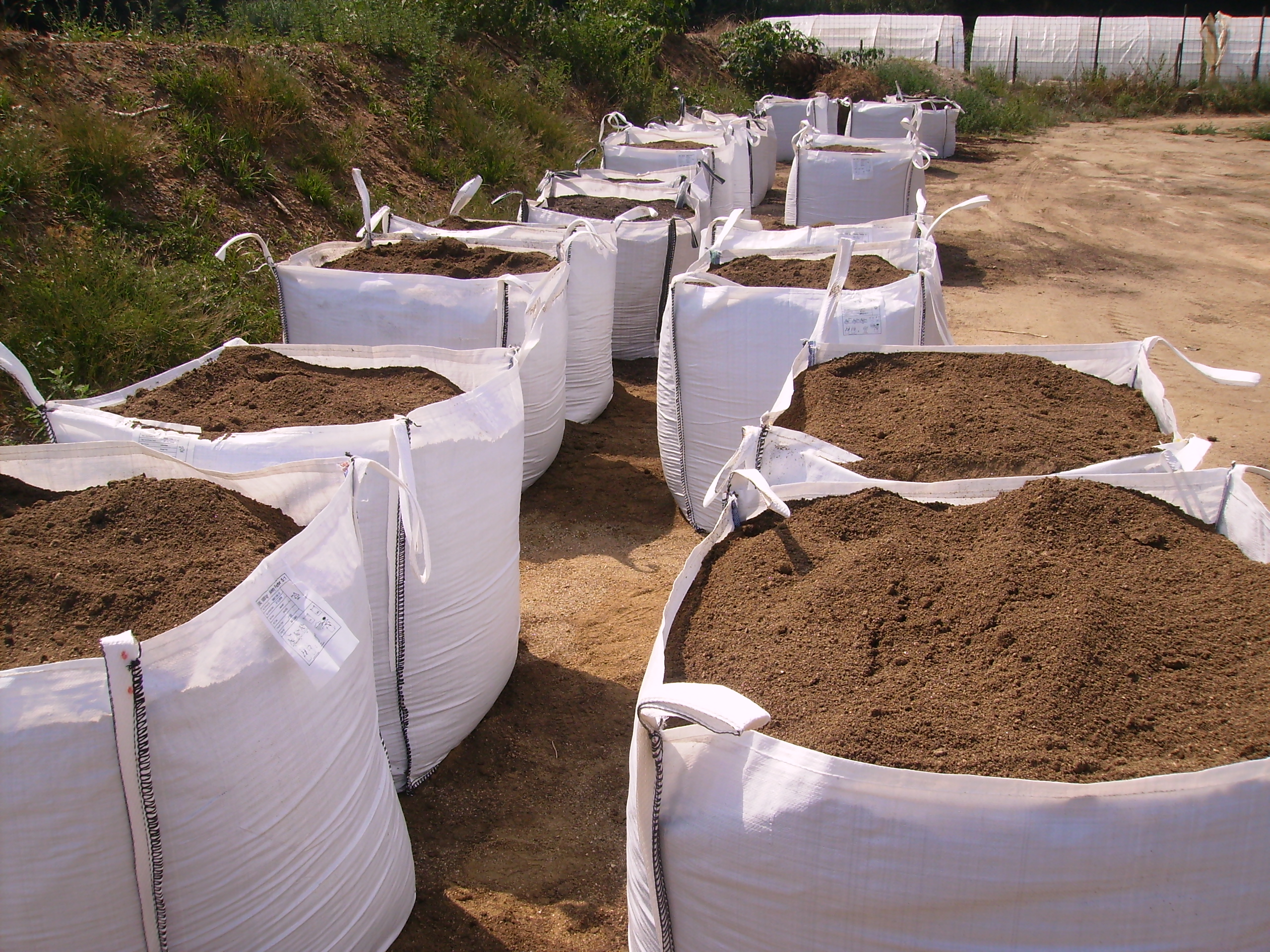 Suministro de áridos excavacions2rius